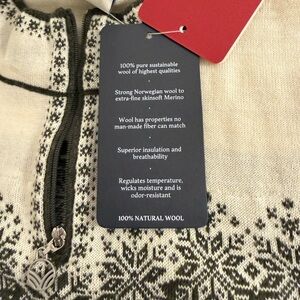 Dale of Norway Cream and Fern Colored 100% Wool Sweater